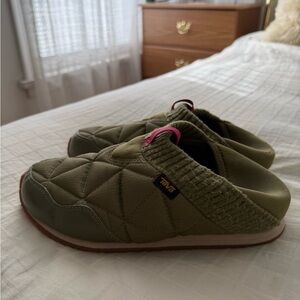Teva Women’s ReEmber Moc Olive Quilted Slip-On Shoes